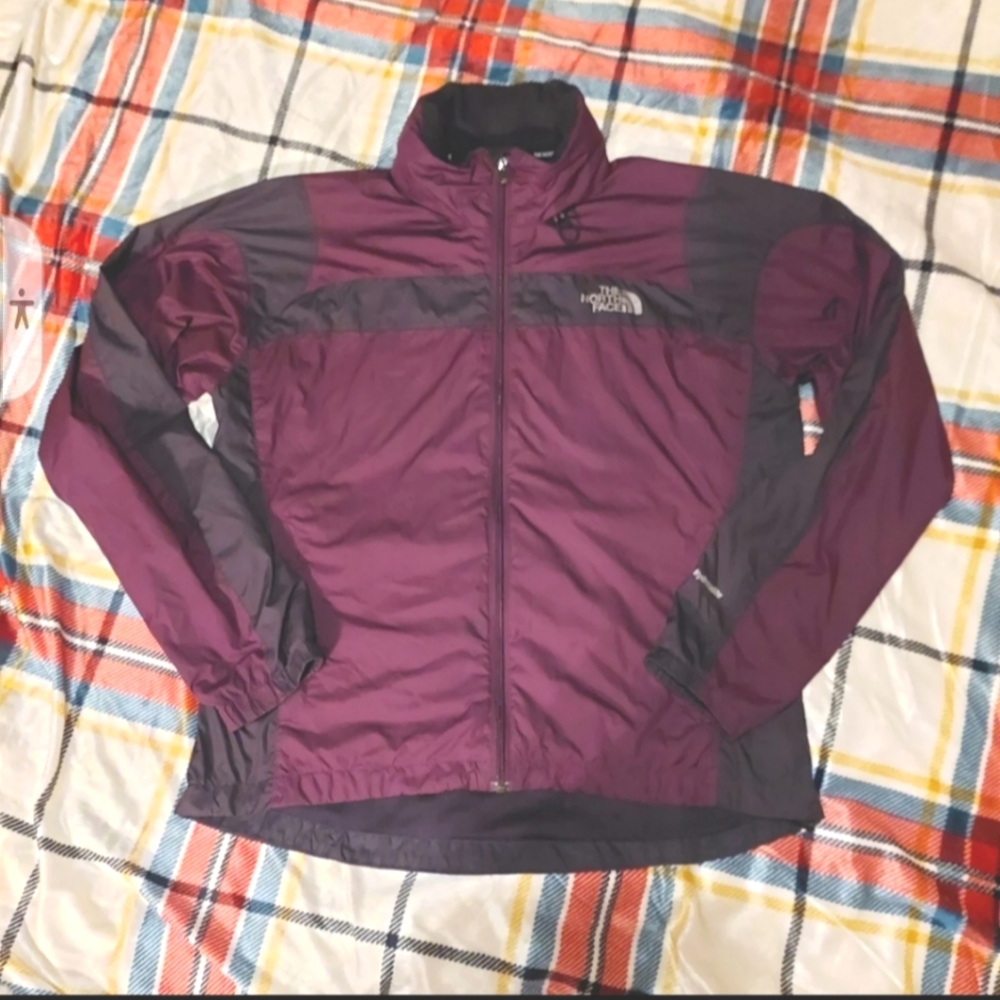 The North Face windbreaker size S